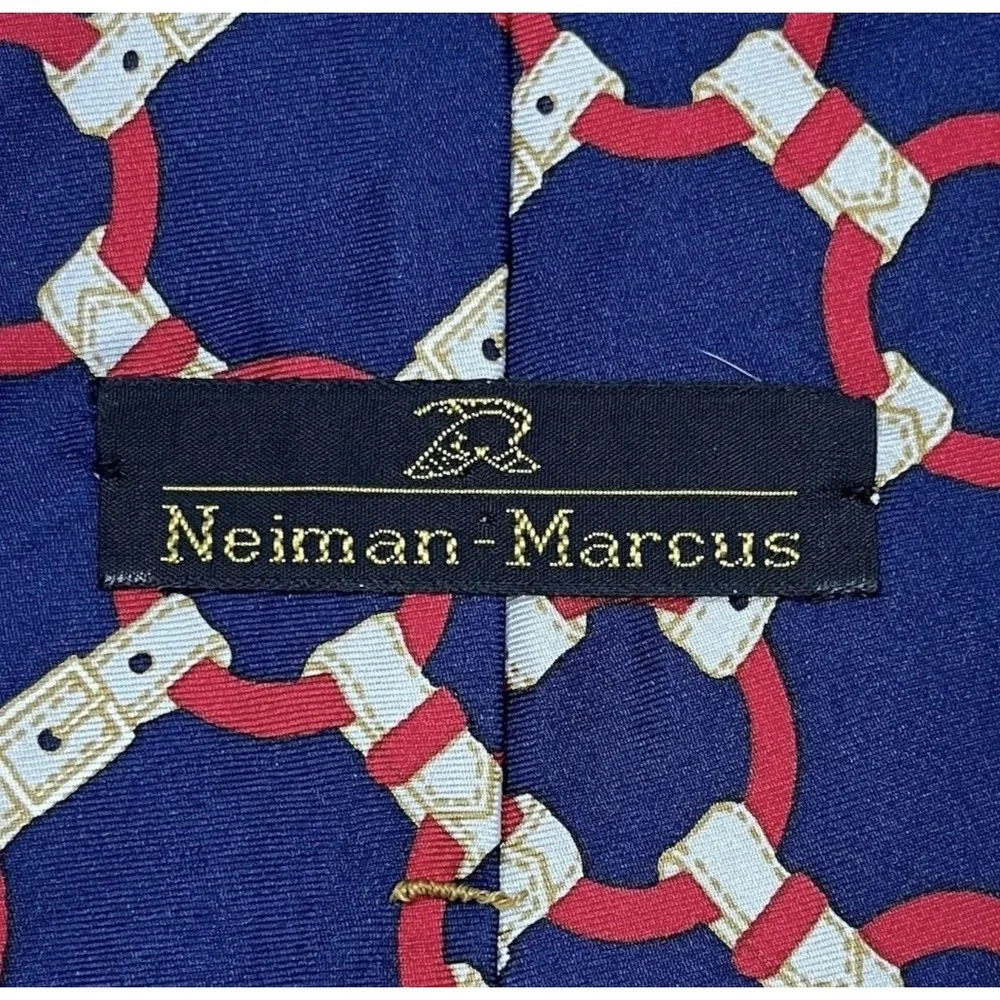 Vintage Neiman Marcus 100% Silk Necktie Navy‎ Blue Buckle Chain Links